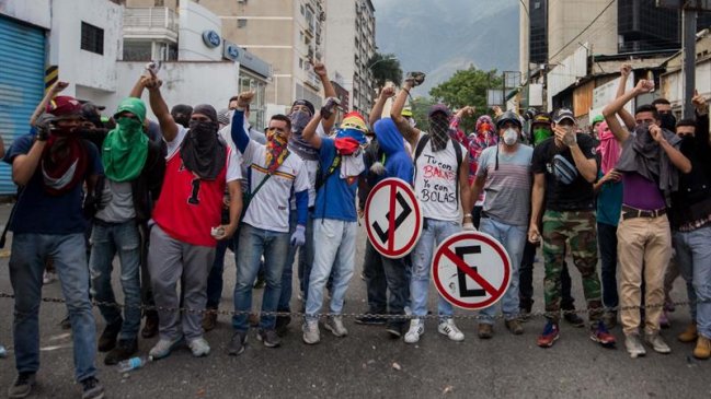 Dos muertos durante protestas en interior de Venezuela, según gobernador