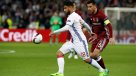 Olympique de Lyon revirtió el marcador para vencer a Besiktas en convulsionado partido