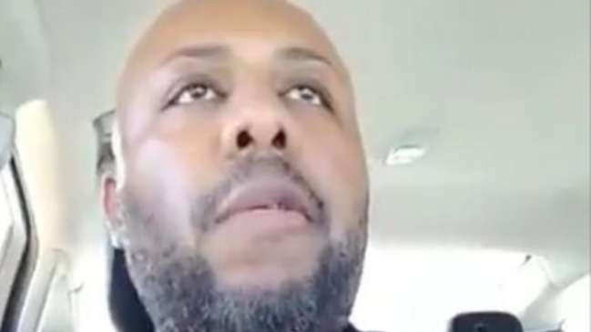 Sujeto que transmitió un asesinato por Facebook Live burla el cerco policial