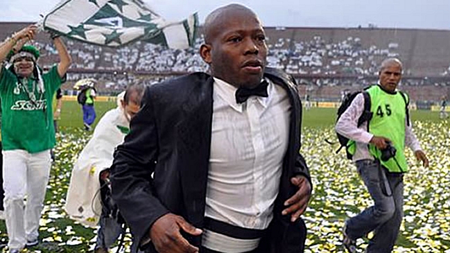 Asprilla bromeó en Twitter: Gerard Piqué me hackeó la cuenta