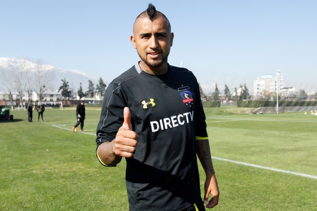 Los saludos de Arturo Vidal y otros ex cracks de Colo Colo en su aniversario