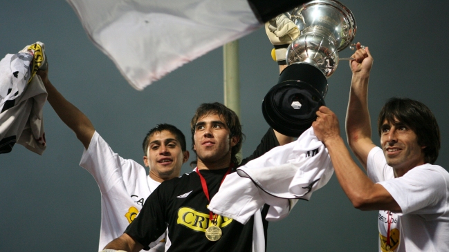 Claudio Bravo se sumó a los saludos por el aniversario 92 de Colo Colo