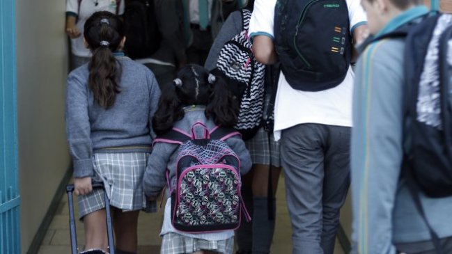 Mineduc: Suspensión de clases es para todo tipo de establecimientos