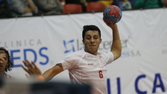 Chile cayó ante Argentina y luchará por el tercer lugar en el Panamericano juvenil de balonmano
