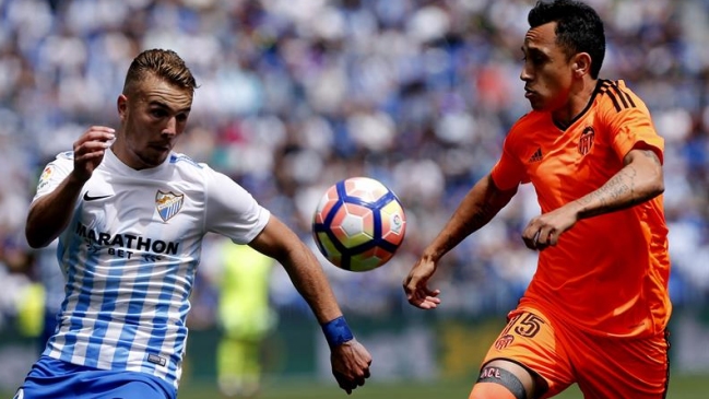 Fabián Orellana no pudo evitar caída de Valencia ante Málaga en la liga española