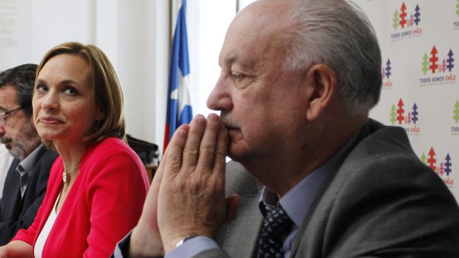 Carolina Goic evita comentar la decisión PC de postergar su definición presidencial