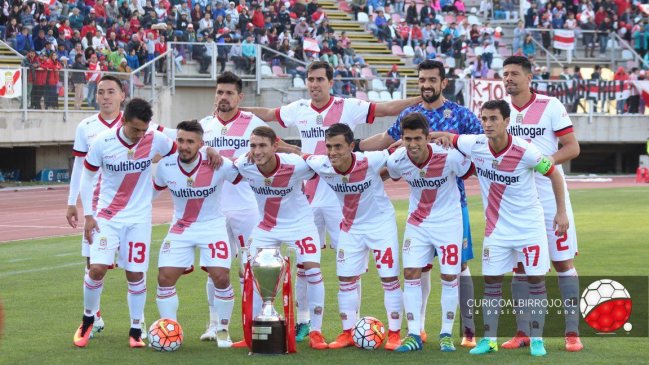 Un relajado Curicó Unido perdió en casa frente a La Serena en su último partido en Primera B