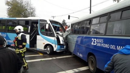   El accidente que involucró a dos micros en San Pedro de la Paz 