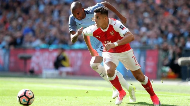 Wenger: Alexis se hace más fuerte con el correr del partido