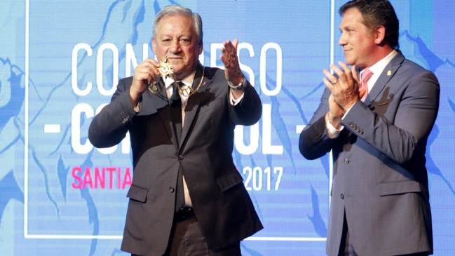 Arturo Salah fue condecorado con la máxima distinción de la Conmebol