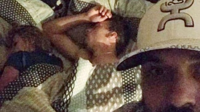 Hombre se convirtió en estrella de Facebook tras descubrir a su novia durmiendo con otro