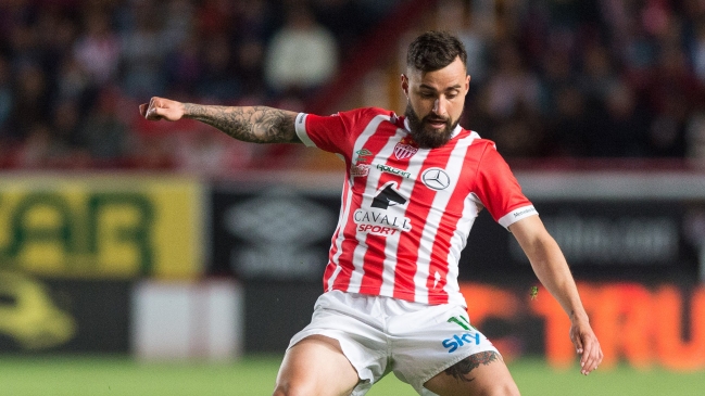 El volante chileno Felipe Gallegos renovó hasta 2020 con Necaxa