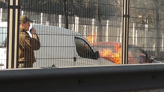 Vehículo se incendió en la Autopista Central tras choque múltiple