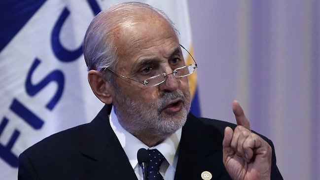 Abbott levanta la voz contra la instrumentalización política de la Fiscalía