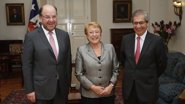 Bachelet recibió en La Moneda a la directiva de la CPC
