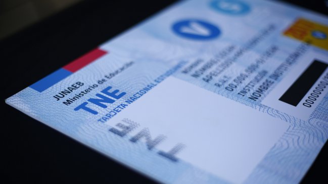 Junaeb llamó a estudiantes a revalidar Tarjeta Nacional Estudiantil