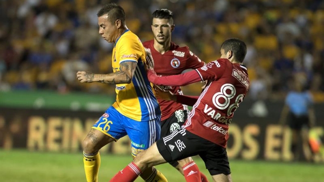 Eduardo Vargas jugó en sólido triunfo de Tigres en la liga mexicana