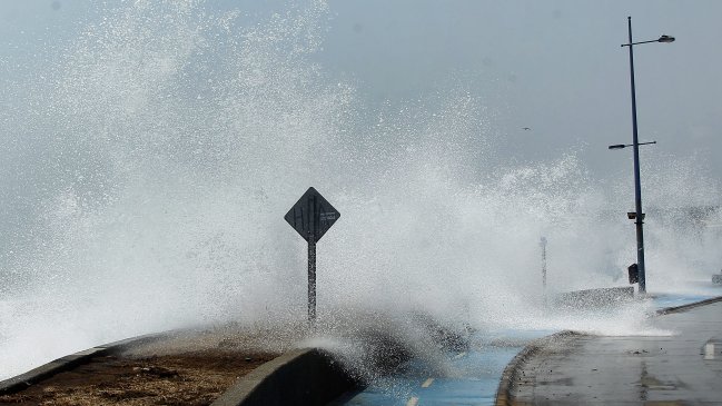 Armada alertó de marejadas para esta semana con olas de hasta cuatro metros de altura