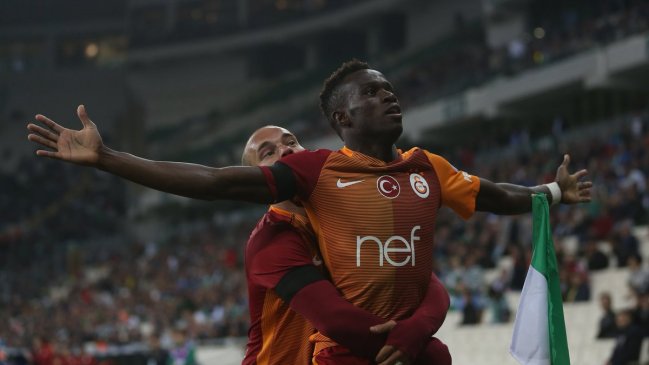 Cristóbal Jorquera y Bursaspor sufrieron una humillación en casa ante Galatasaray