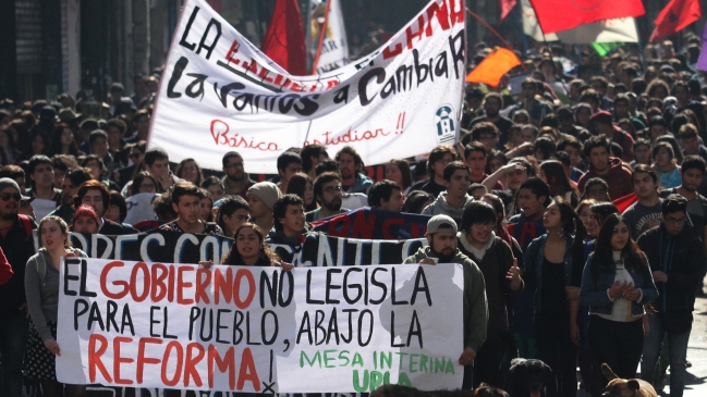 Estudiantes solicitaron permiso para marchar el 9 de mayo