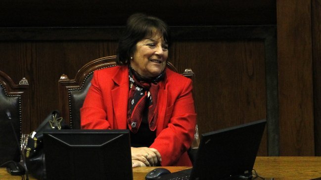 Ministra de Educación volvió a cerrar la puerta a condonar deudas del CAE