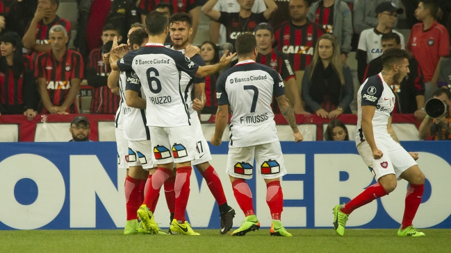 San Lorenzo derrotó a Atlético Paranaense en Brasil y dejó al 