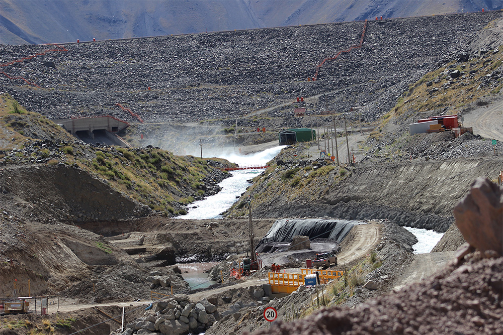 AES Gener acusó que Pangal Andrade está 
