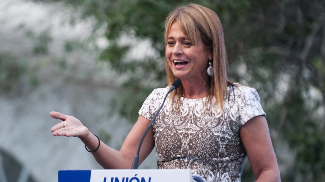 Presidenta UDI desmintió a Ossandón y descartó veto de Piñera a canales