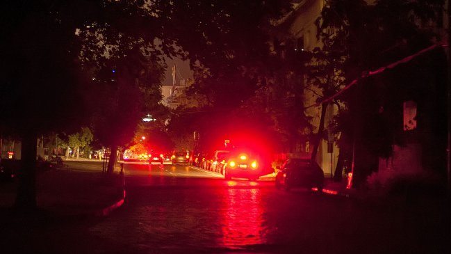 Lluvia provoca cortes de luz en sectores de la Región Metropolitana