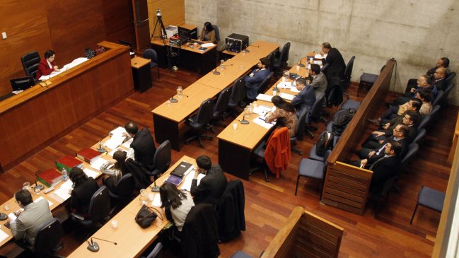 Cifra de imputados por fraude en Carabineros aumentó a 43 este martes