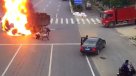 La impresionante salvada de un motociclista que chocó con un camión