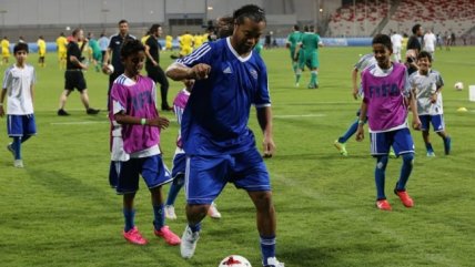   Ronaldinho, Maradona y Valderrama jugaron amistoso con el presidente de la FIFA 