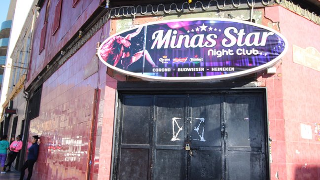 Autoridades cerraron club nocturno en Antofagasta por presencia de ratones y baratas