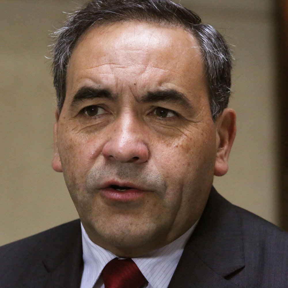 Fidel Espinoza fustigó inversiones del PS: Me ofenden como hijo de víctima de DDHH