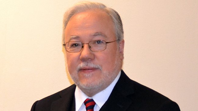 Óscar Landerretche padre niega haber integrado la comisión patrimonial del PS