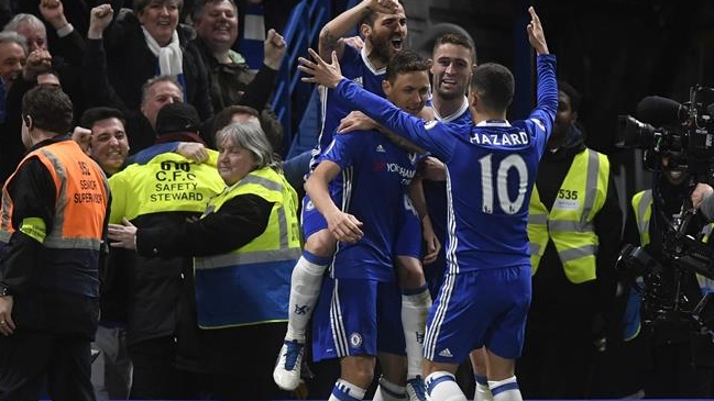 Chelsea intenta abrochar el título de la Premier League ante West Bromwich Albion