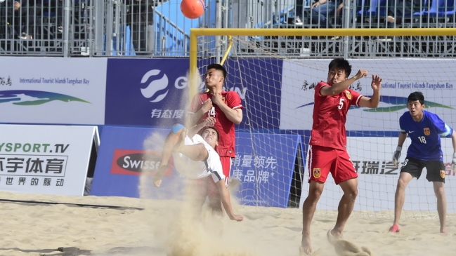  Chile cayó ante China en torneo de fútbol playa  