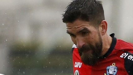 Gonzalo Villagra enmudeció el Monumental con gol sobre Colo Colo