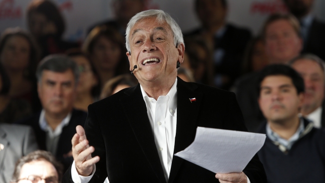 Piñera presentó equipos programáticos para la campaña presidencial