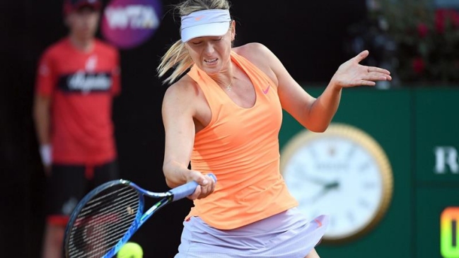 Roland Garros anima a Sharapova a volver al torneo 