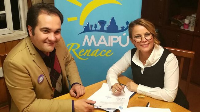 Alcaldes René de la Vega y Cathy Barriga firmaron acuerdo de colaboración