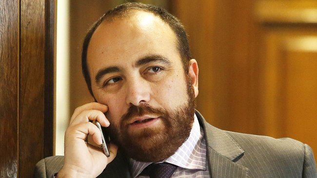 Chahín amenaza con quitar apoyo a reformas si se cae la elección de intendentes