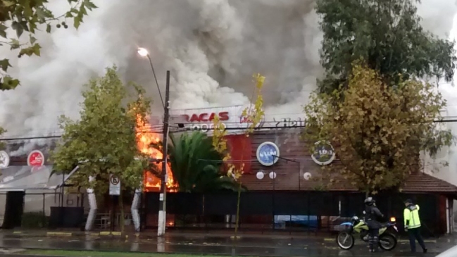 Incendio destruyó la discoteque 