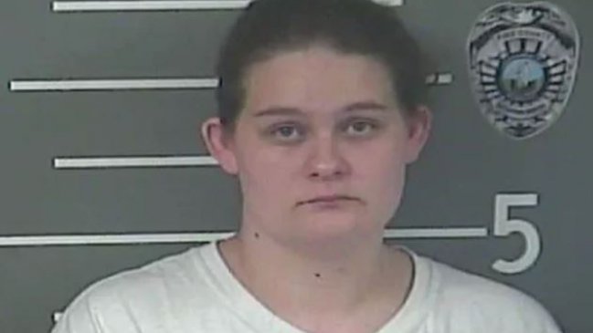 Jefa de niñas scouts arriesga irse a prisión por robo de galletas