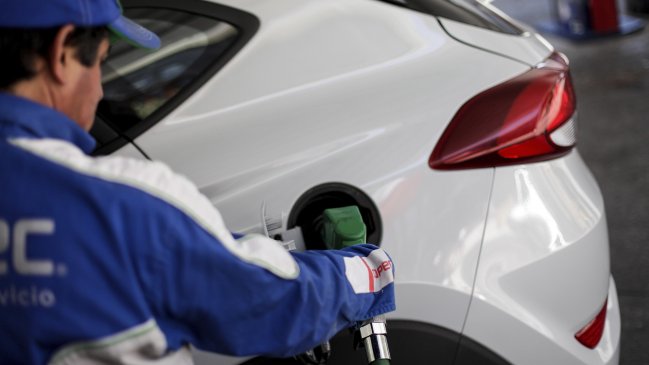 Investigan a servicentro que vendía bencina con agua en Concepción