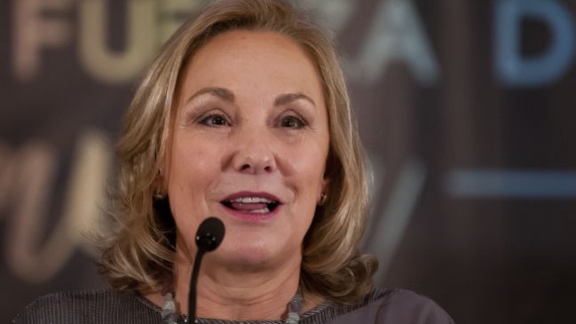 Cecilia Morel llamó a elevar el nivel del debate tras críticas por patrimonio de Piñera