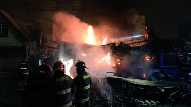 Incendio afectó a vivienda en San Ramón: Dueño padece Síndrome de Diógenes