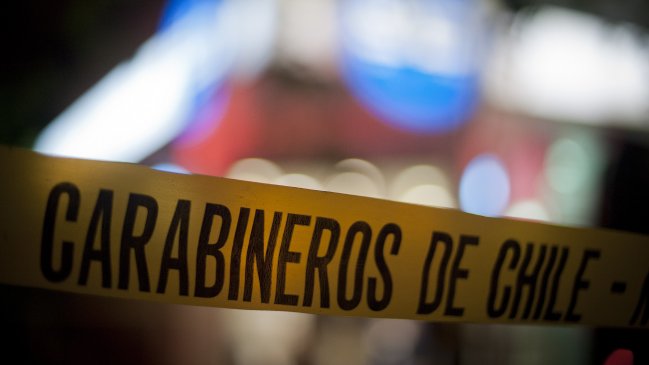 Detienen a mujer acusada de apuñalar a hombre que se negó a regalarle un cigarrillo