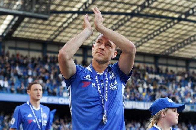 Chelsea suspendió desfile de campeón tras atentado en Manchester