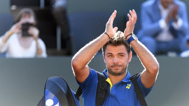 Wawrinka pasó a cuartos de final en Ginebra tras retiro de Dutra Silva